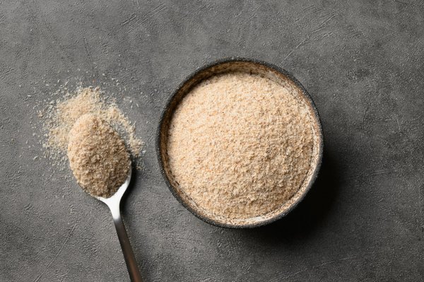Psyllium blond bio : souvent proposé en forme de téguments ou de graines
