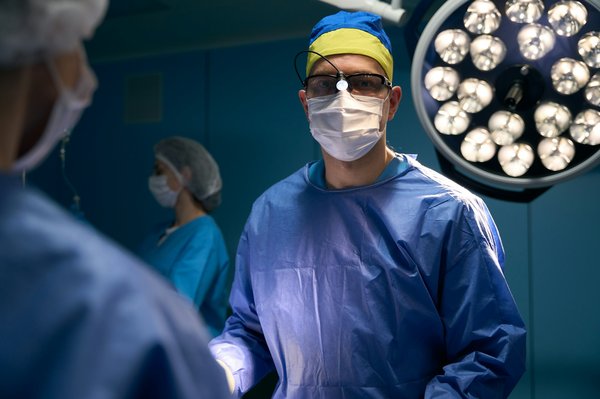 Calot tissu bloc opératoire : confort et style pour pros